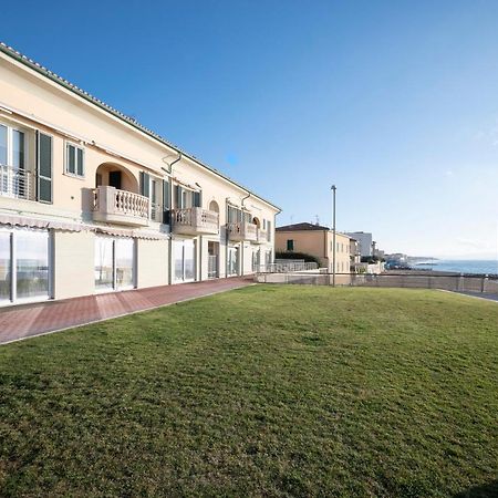 Suite Vista Mare San Vincenzo Exterior foto